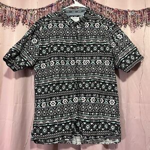 Men's Black and White Patterned Shirt